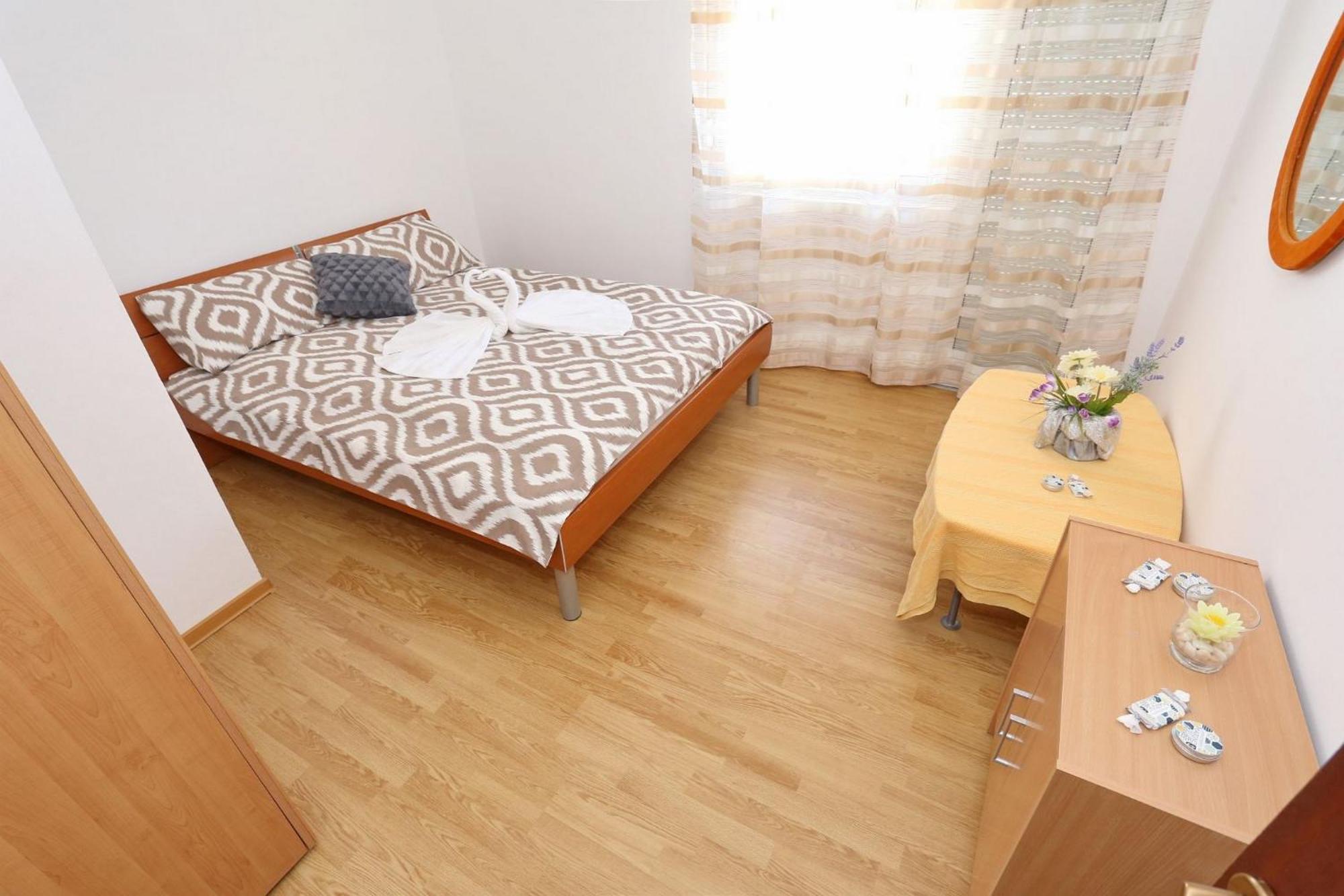 Apartments Marino Vir Exterior photo
