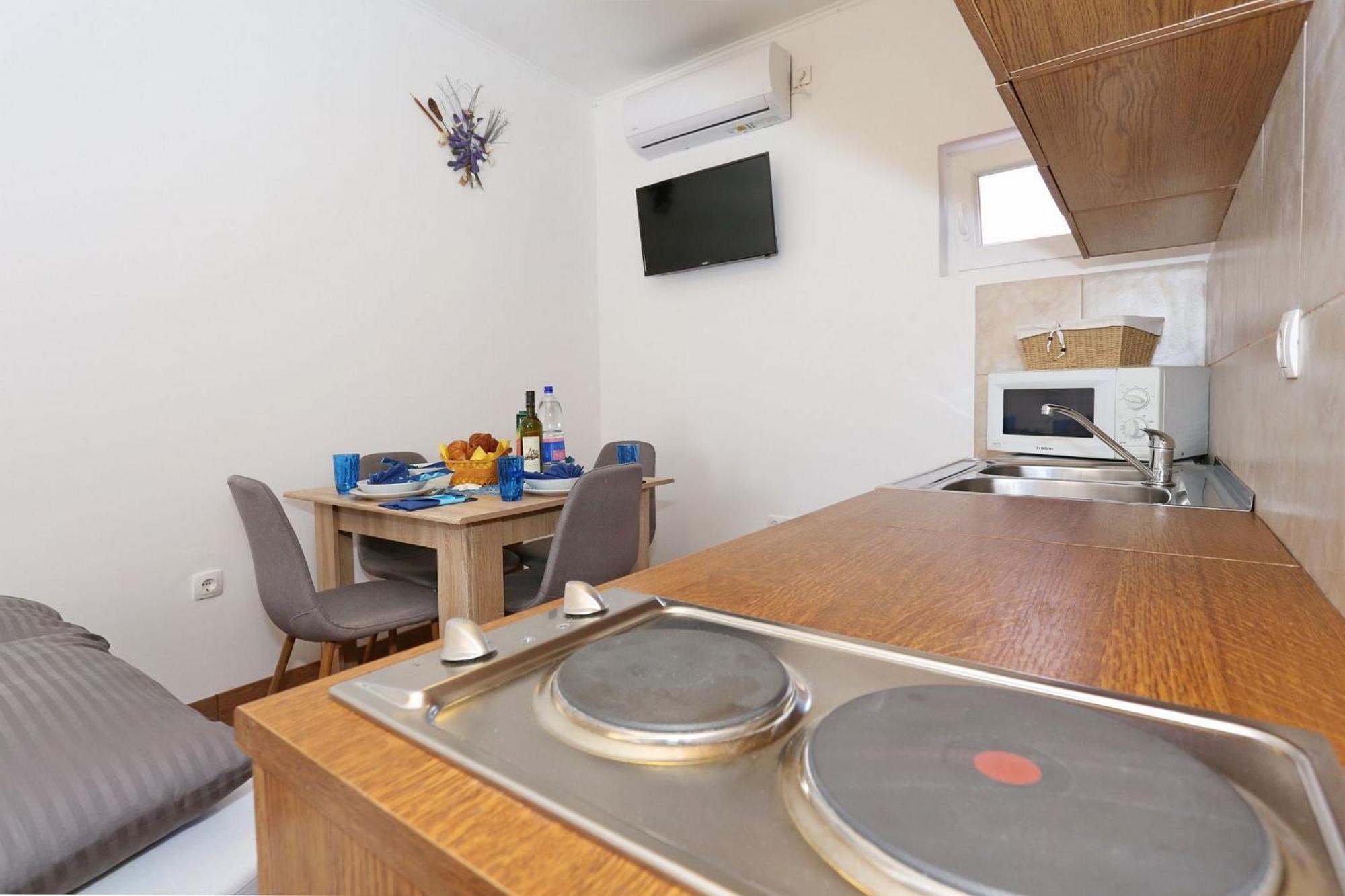 Apartments Marino Vir Exterior photo